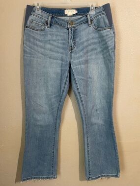 Hatch Maternity Light Wash Crop Flare Jeans Size 27